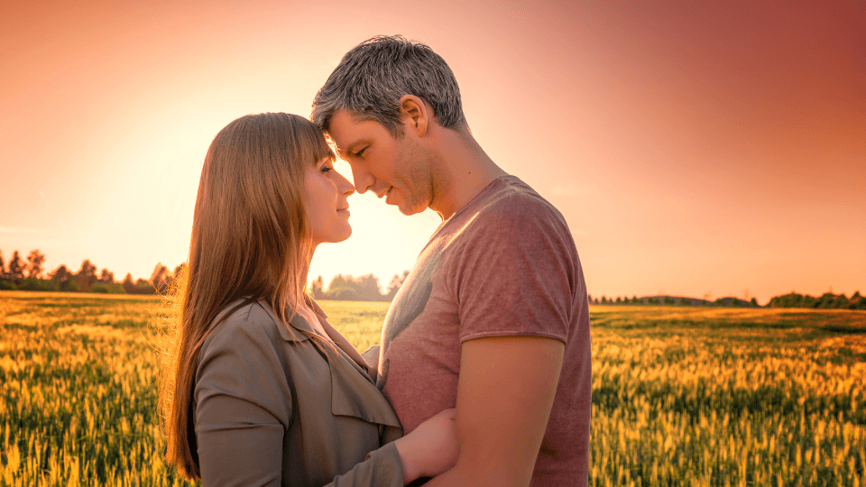 thap-lua-tinh-yeu-cap-vo-chong